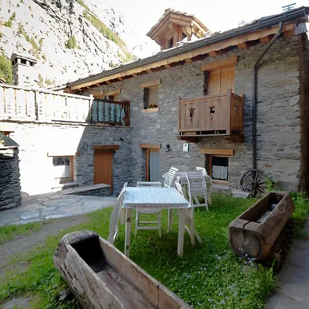 Apartment Gran Paradiso Notre Dame Carre
