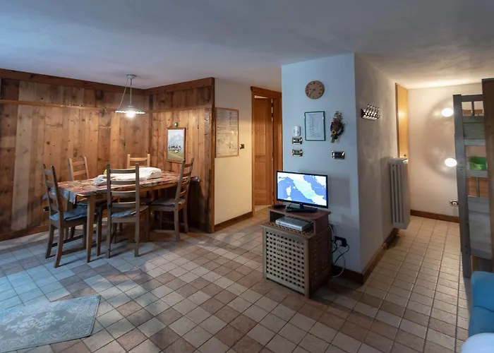 Gran Paradiso Notre Dame Carre 레메스-노트르-담